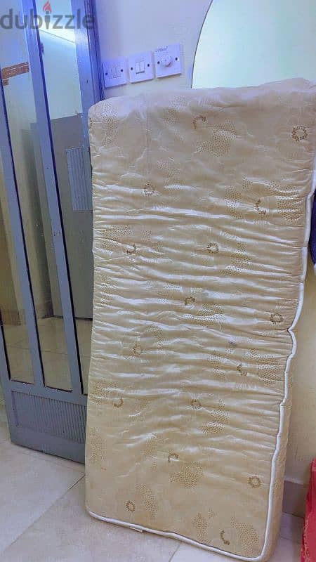 Last price 5bd bed with mattress 4