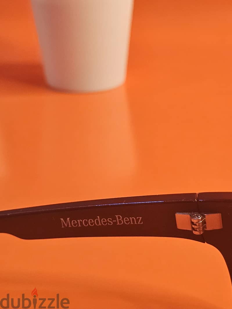 Mercedes Benz sun gllasses clean used 4