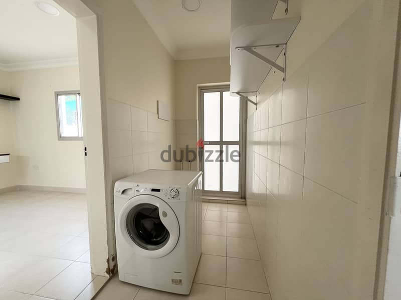 4BR Villa in Aali | Private Backyard & BBQ | Maid Room 11