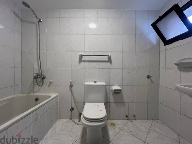 3BR Villa | Janabiya | Maid's Room | Easy Highway Access 10