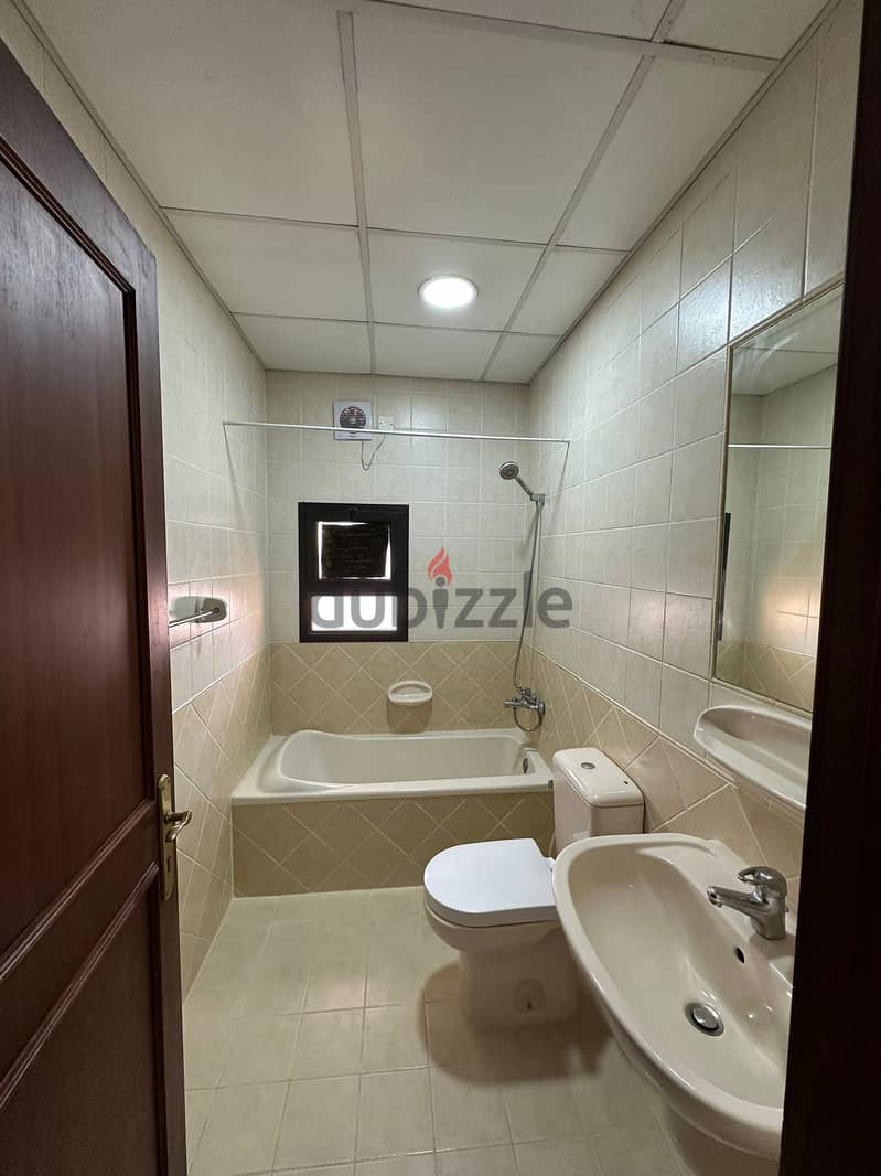 Fully furnished flat for rent in Busaiteen 3
