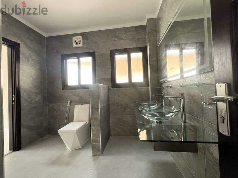 4BR Villa | A’Ali | Backyard | Near AMH 12
