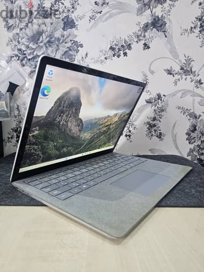 Microsoft Surface Laptop 2 – Premium Performance for Just 100 BHD!
