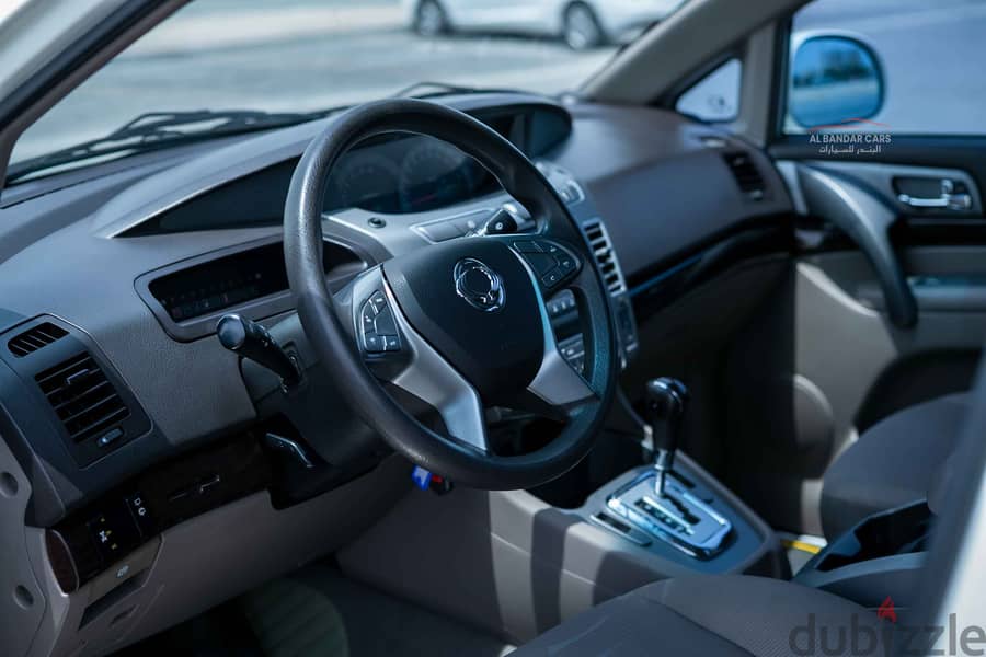 Ssang Yong Rodius 2015 7-9 Seater 4x4 MPV ULTRA SPACIOUS AGENCY MAINTD 7