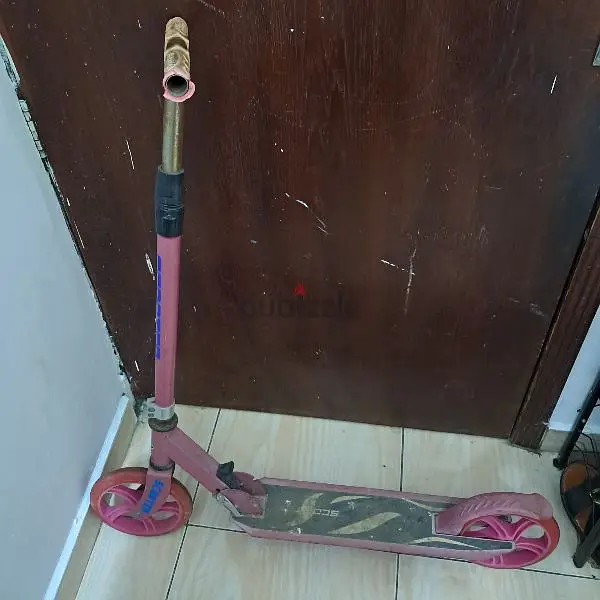 Scooter in good condition444162097483632641