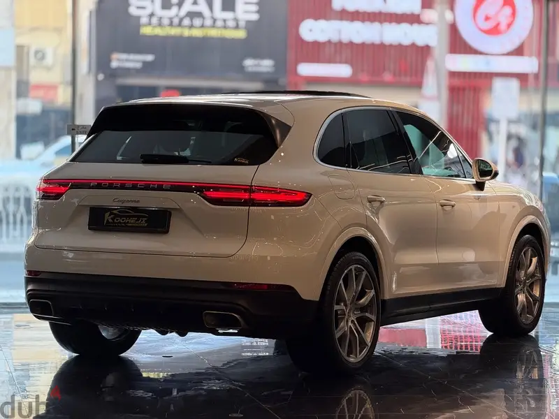 Porsche Cayenne 2019444240943394344963