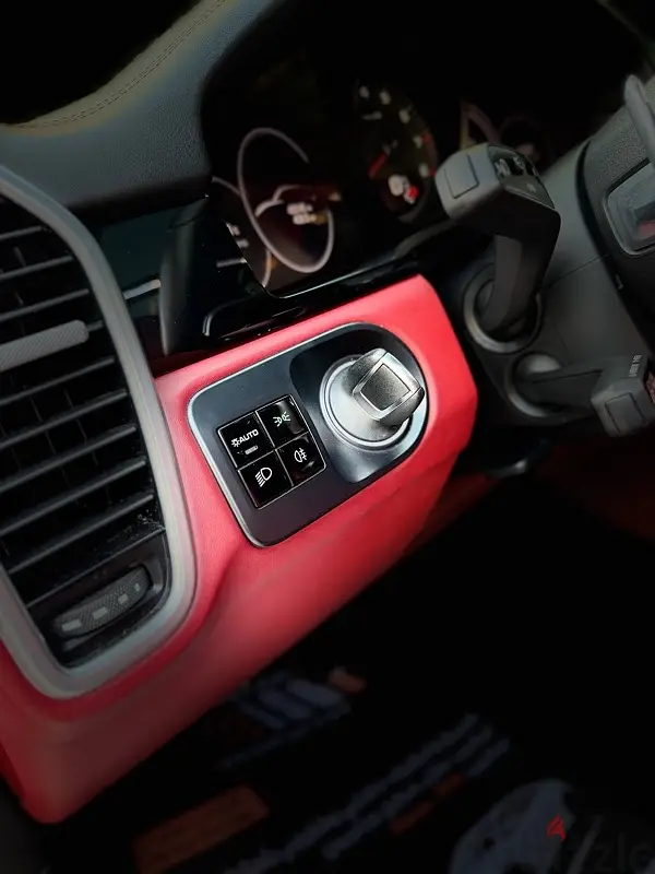 Porsche Cayenne 20194442409433943449616