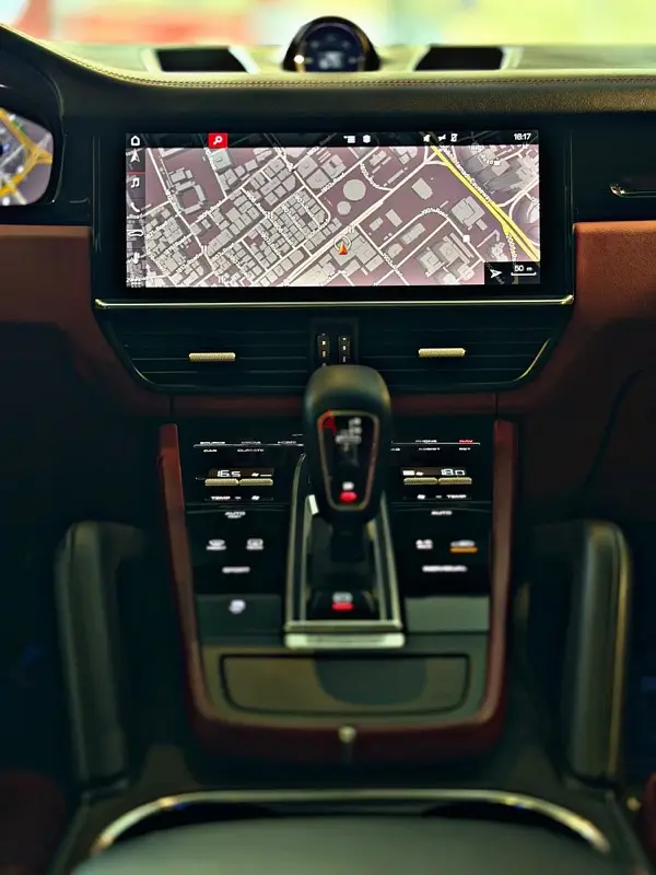 Porsche Cayenne 20194442409433943449618