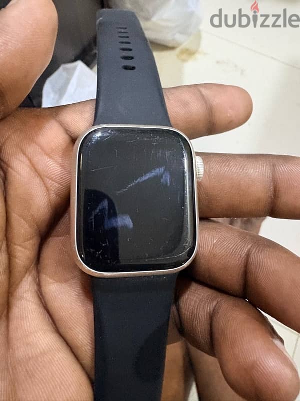 apple Wach seres7 41 mm iCloud issue 1