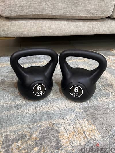 Pair of 6kg kettlebells