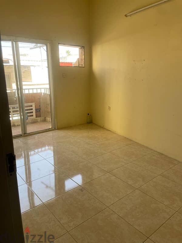 2 bed room flat for rent 2
