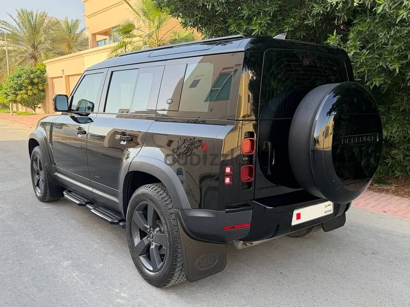 2023 Land Rover Defender P300SE 1