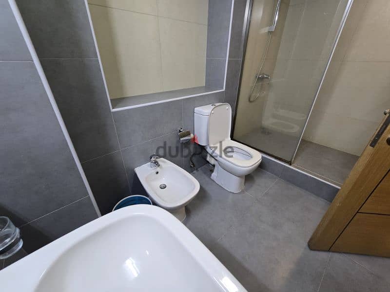 Great sea view 1 BR with 2 bathroom and Balcony 10