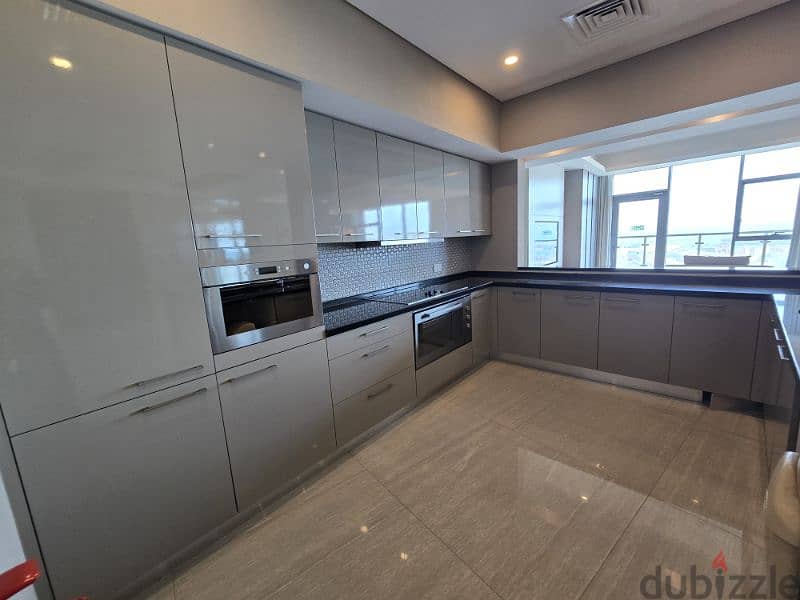 Luxury 3+1maidroom Huge balcony full facilities 9