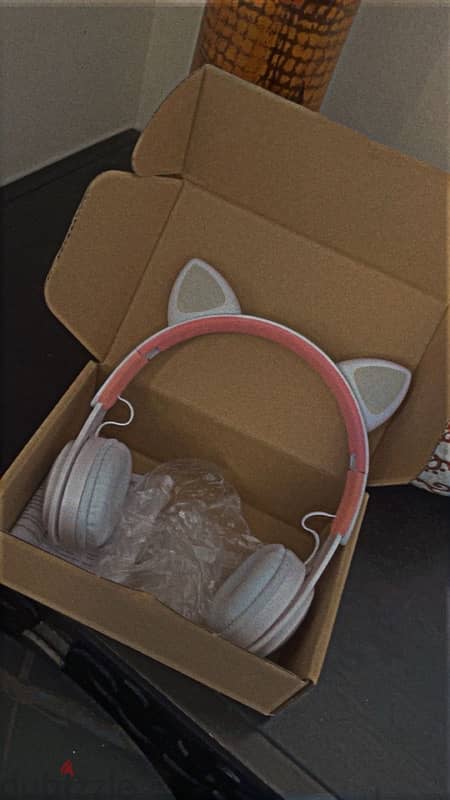 Cute LED Cat Ear Wireless Bluetooth Headphones (Brand New!!!) 2
