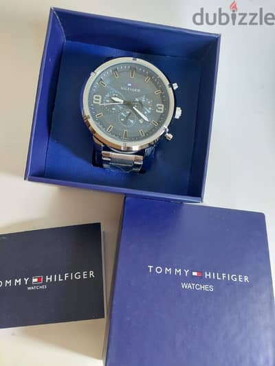 TOMMY HILFIGER
