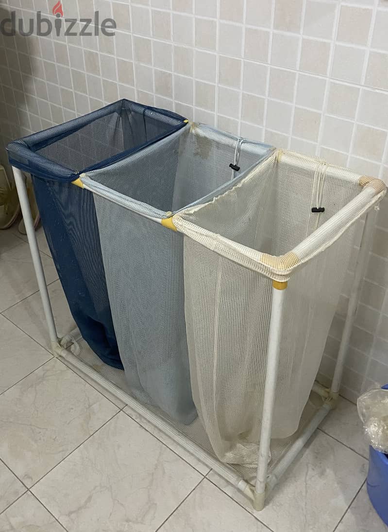 Laundry hamper, BD6 OBO 1