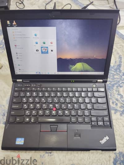 Lenovo Intel Core i5 300 GB Windows 10
