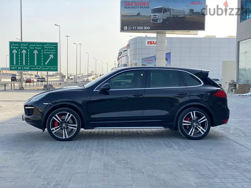 Porsche Cayenne 2011449543975585064963