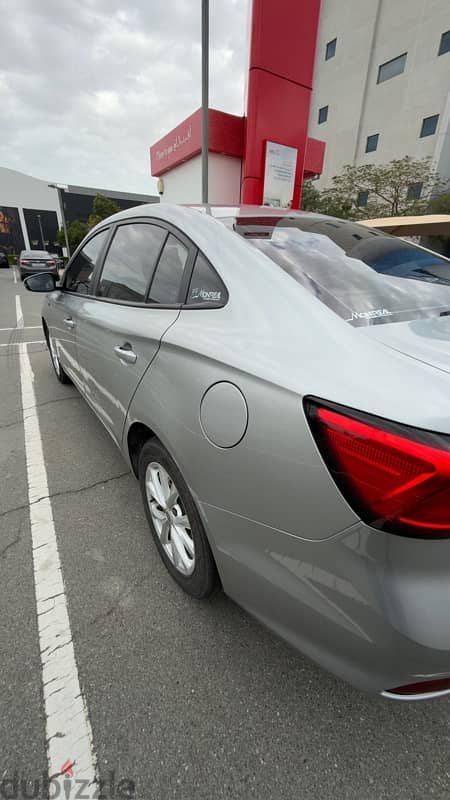 New MG 5 2024 mid option 4