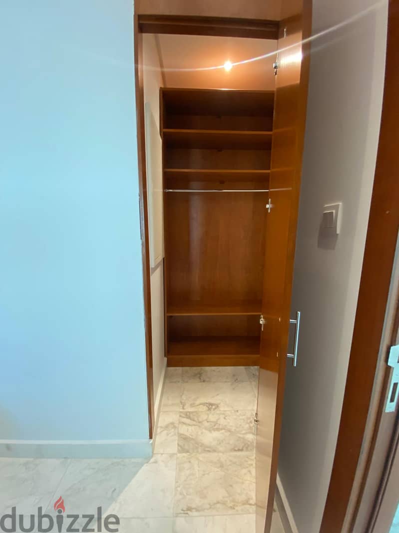 1BR Apartment | Janabiya | Furnished | Gym | EWA & Internet Inclusive 5
