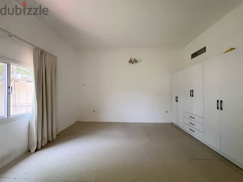 4BR Villa | Al Jasra | Large Garden | Close to Causeway 9