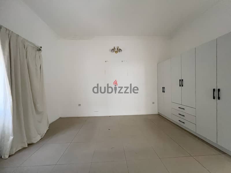 4BR Villa | Al Jasra | Large Garden | Close to Causeway 10