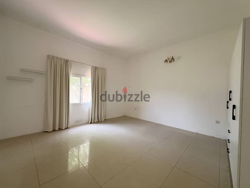 4BR Villa | Al Jasra | Large Garden | Close to Causeway 11