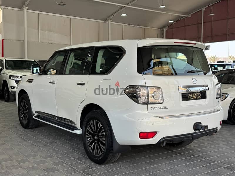 Nissan Patrol SE 3