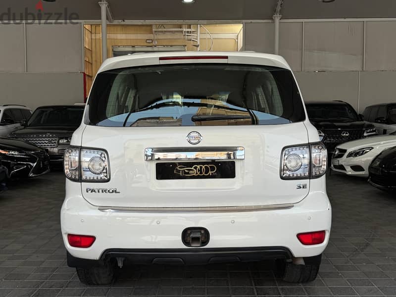 Nissan Patrol SE 4