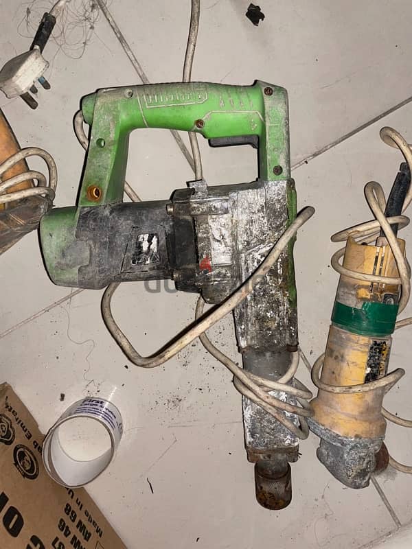 tools for sale only 10 bd for 1 piece 17