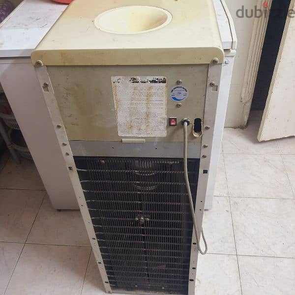 Call (36216143) Water Dispenser in perfect working condition 8BD 4