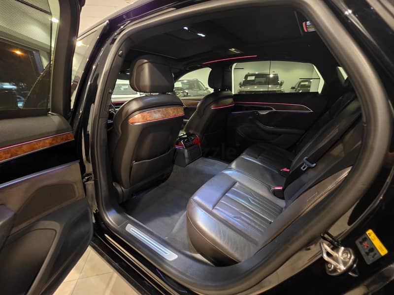 Audi A8L 2019 7