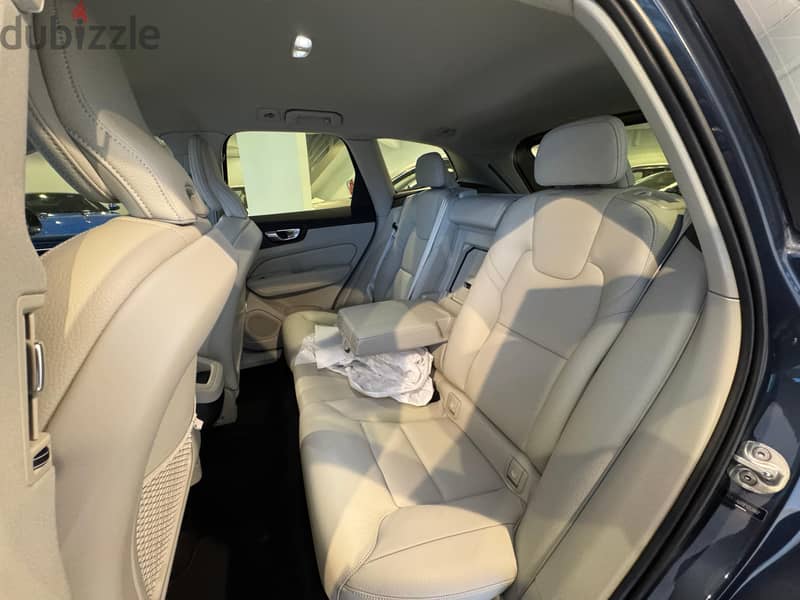 Volvo XC60 2023 12