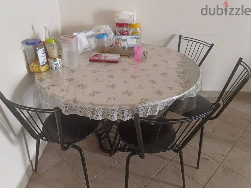 Dining table with 4 chairs 1