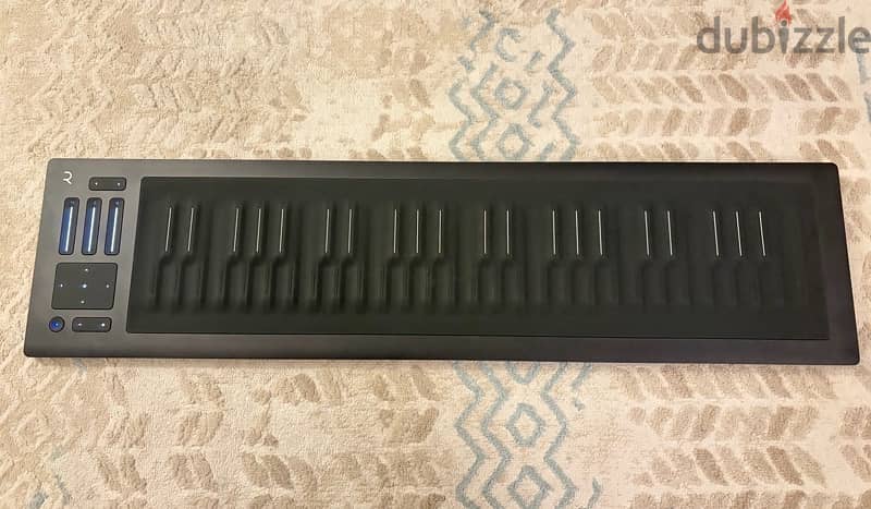 MIDI keyboard ROLI Rise Seaboard 2 6