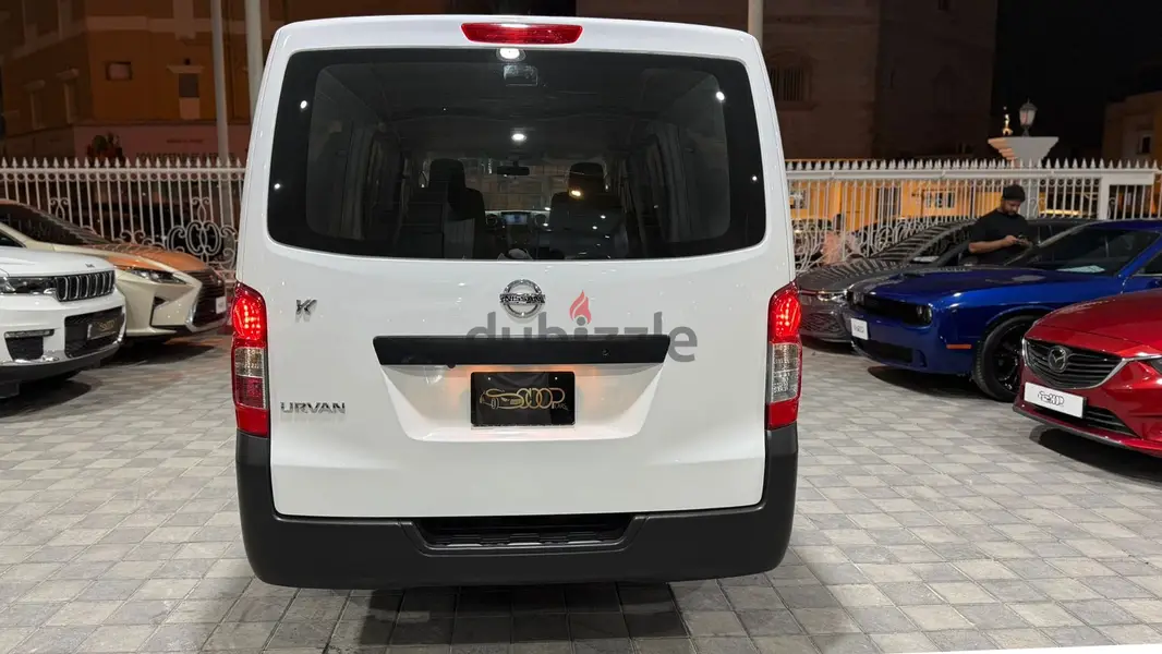 Nissan urvan460678879301478401