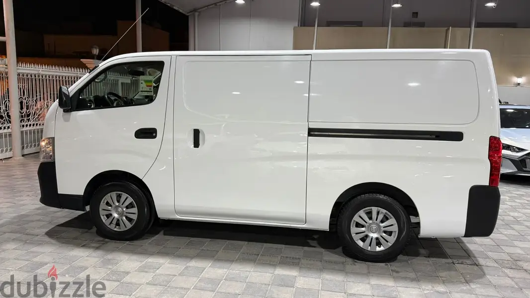 Nissan urvan460678879301478402