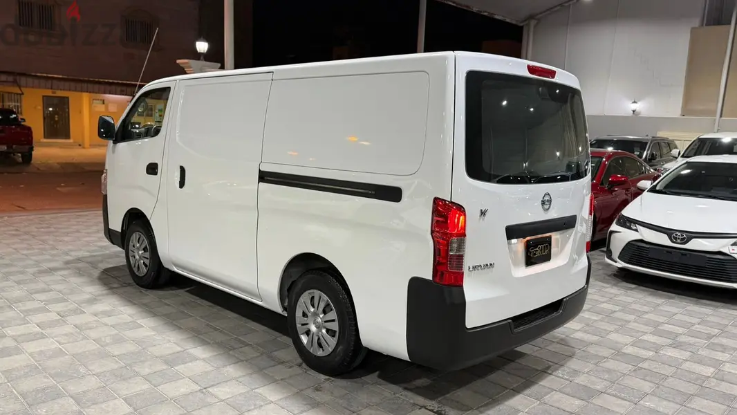 Nissan urvan460678879301478403