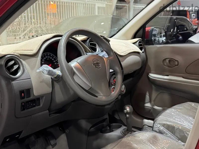 Nissan Micra4606788756524339210