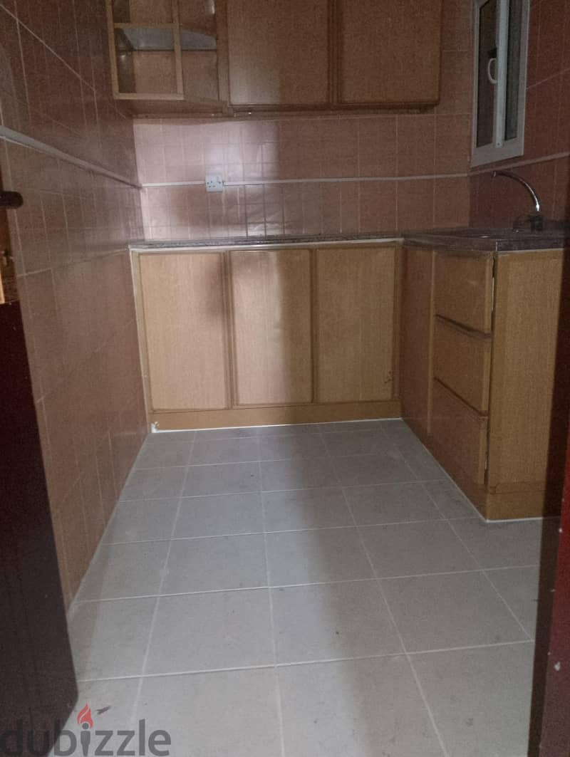 2BR -2 Bathrooms- covered parking - lift available - 24 hours camera 1