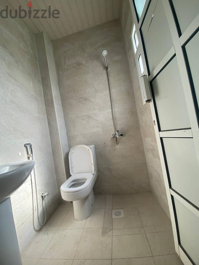2BR -2 Bathrooms- covered parking - lift available - 24 hours camera 3