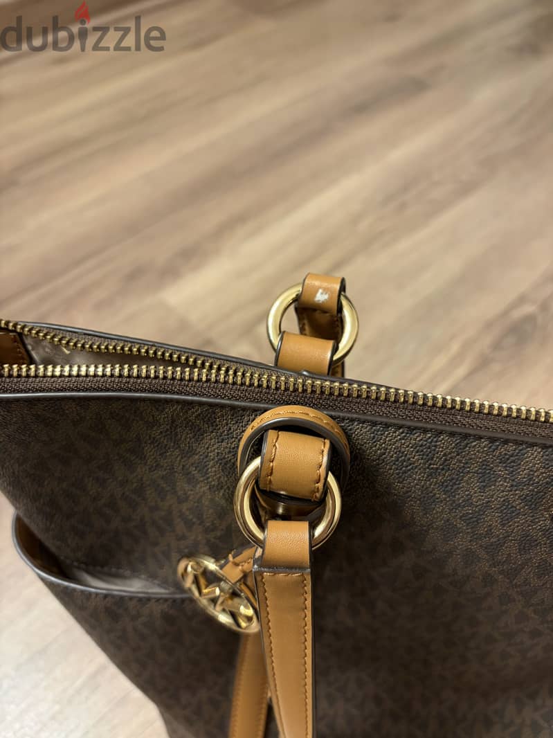 Sullivan Large Logo Top-Zip Tote Bag 4