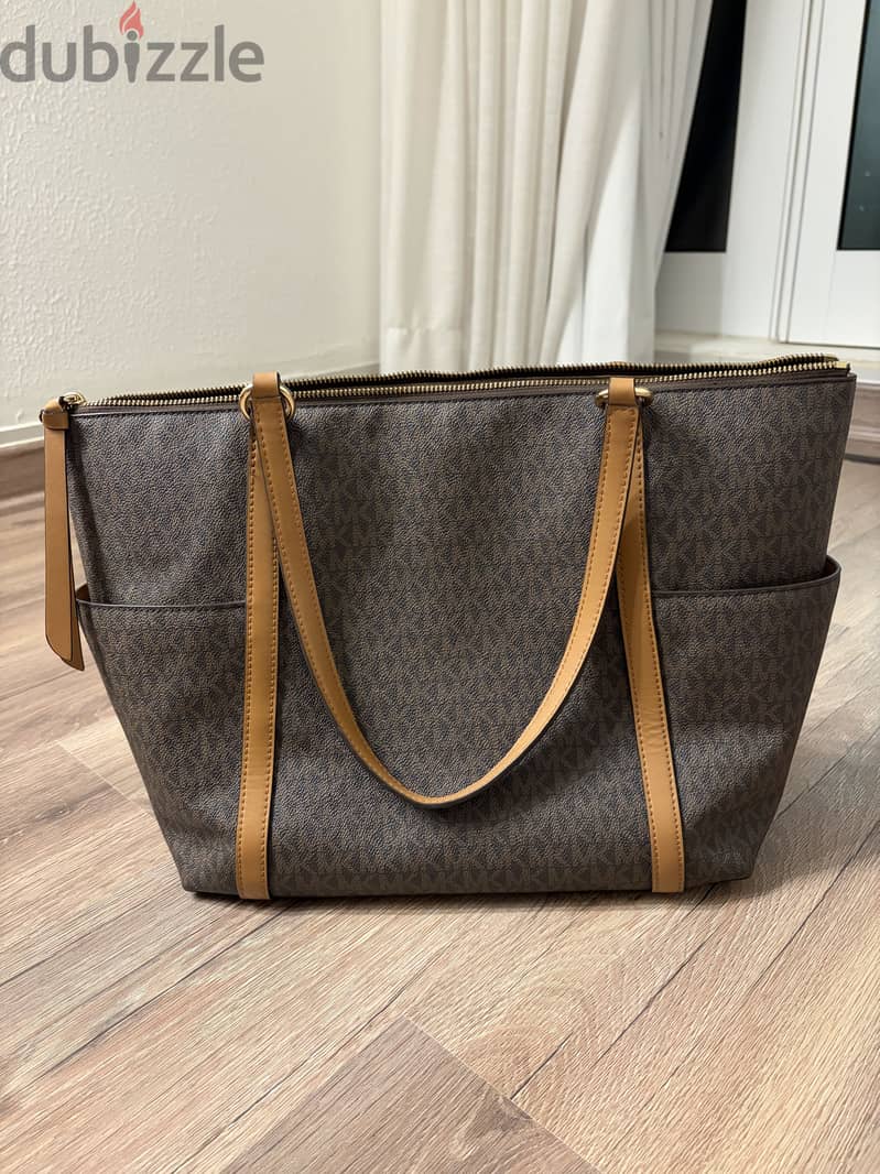 Sullivan Large Logo Top-Zip Tote Bag 5