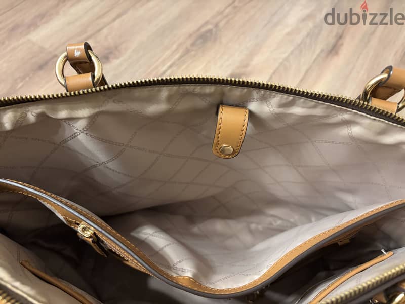 Sullivan Large Logo Top-Zip Tote Bag 9