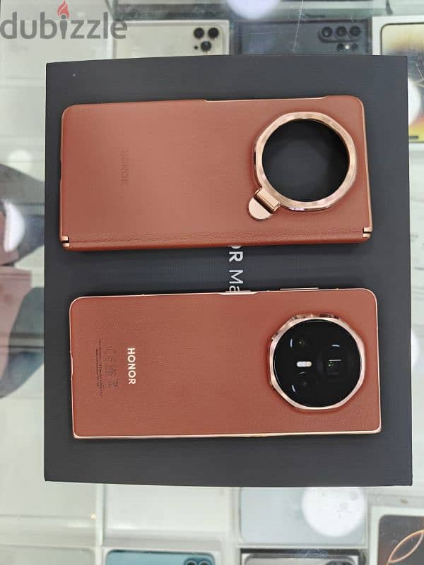 Honor magic v3 fold 16/512 perfect condition clean box with accessor ...