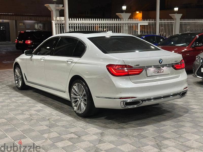 Bmw 750Li V8 TwinTurbo 2