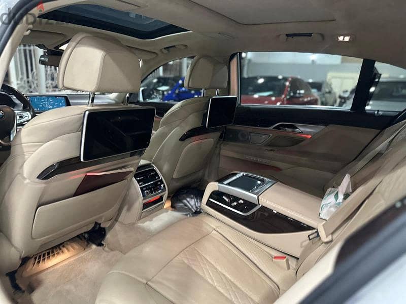 Bmw 750Li V8 TwinTurbo 7