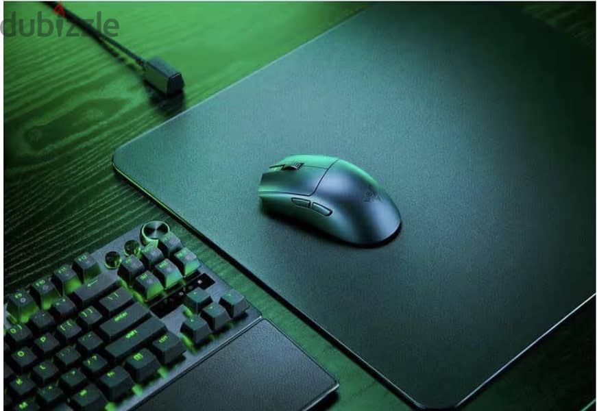 Razer Viper V3 Pro -Ultra-lightweight Wireless Gaming Mouse 8000 Hz 1