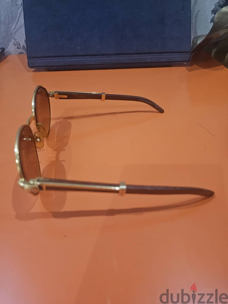 Cartier frame gold 18g    200BD 3